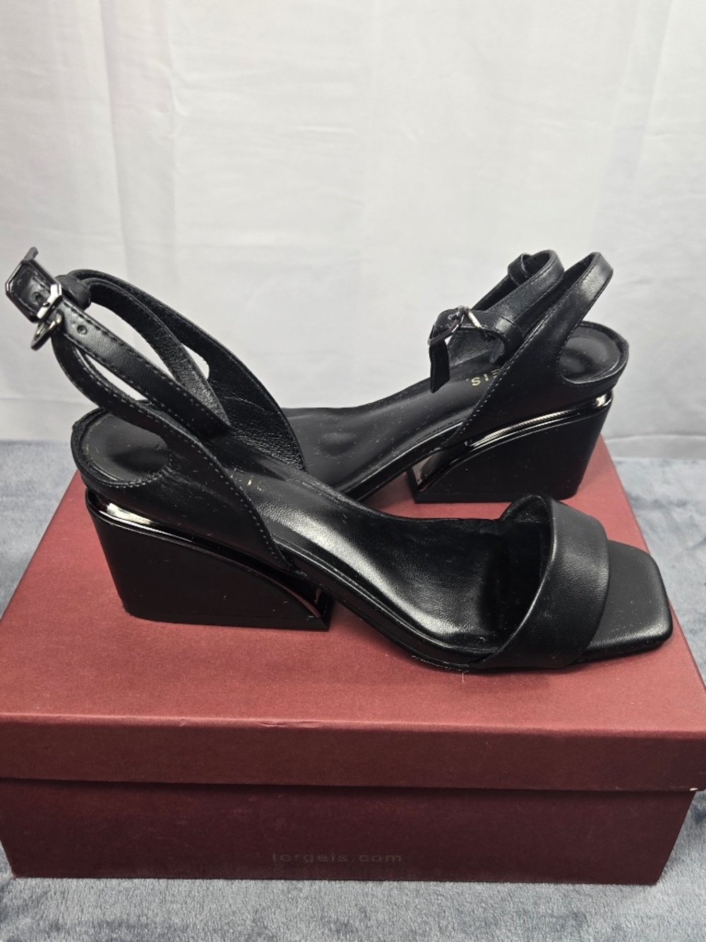 Torgeis Black leather wedged heel sandle